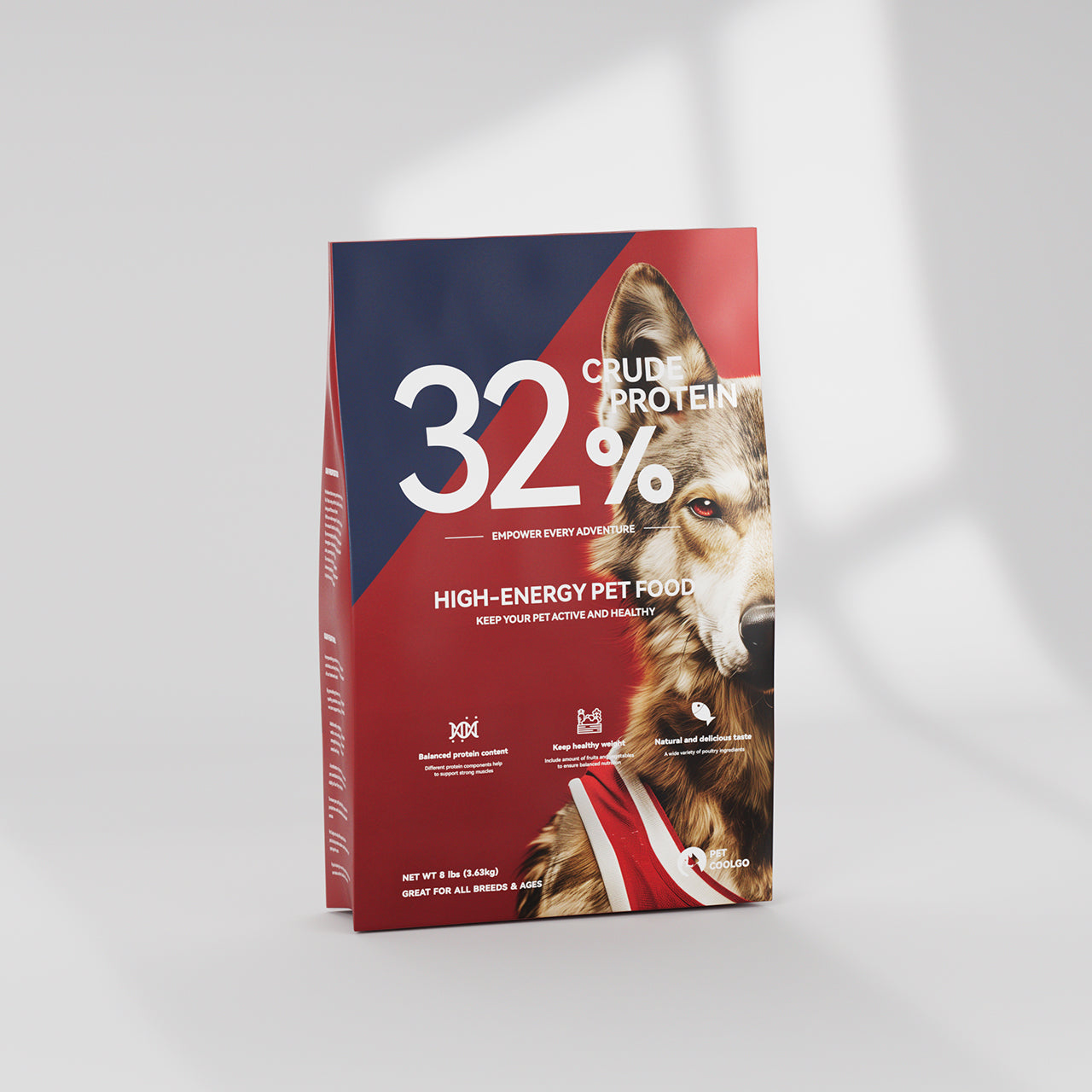 PetCoolGo GoCore high-energy dog food bag with 32% protein and wolf-like dog design.